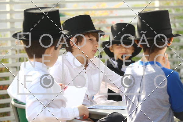 Buy your photos of the eventTots & Teens June 2019 Presentation on Fotop