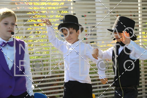 Buy your photos of the eventTots & Teens June 2019 Presentation on Fotop