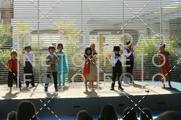 Buy your photos of the eventTots & Teens June 2019 Presentation on Fotop