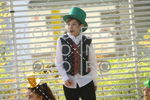 Buy your photos of the eventTots & Teens June 2019 Presentation on Fotop