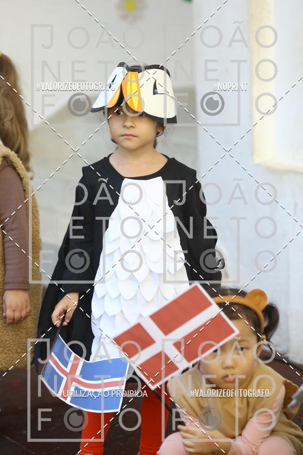 Buy your photos of the eventTots & Teens June 2019 Presentation on Fotop