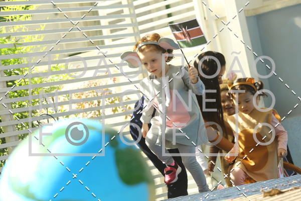 Buy your photos of the eventTots & Teens June 2019 Presentation on Fotop