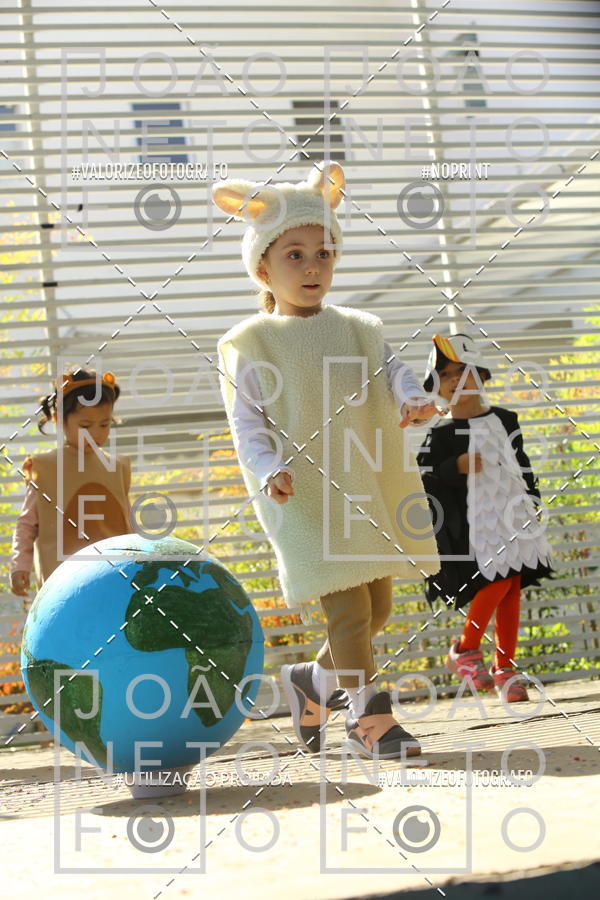 Buy your photos of the eventTots & Teens June 2019 Presentation on Fotop