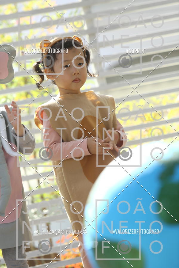 Buy your photos of the eventTots & Teens June 2019 Presentation on Fotop
