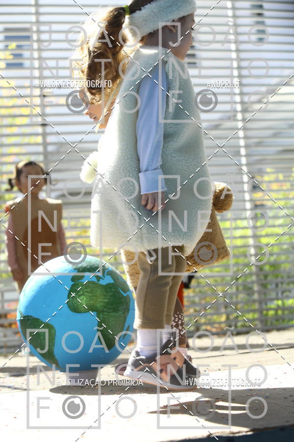 Buy your photos of the eventTots & Teens June 2019 Presentation on Fotop