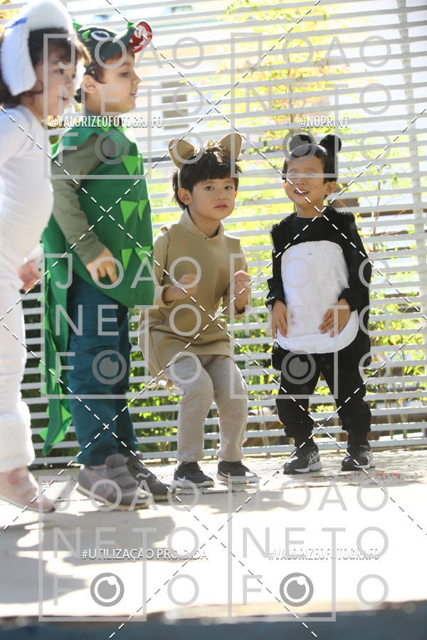 Buy your photos of the eventTots & Teens June 2019 Presentation on Fotop