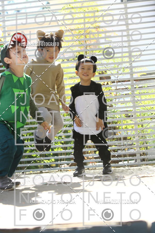 Buy your photos of the eventTots & Teens June 2019 Presentation on Fotop