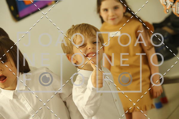 Buy your photos of the eventTots & Teens June 2019 Presentation on Fotop