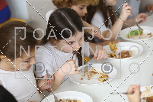 Buy your photos of the eventTots & Teens June 2019 Presentation on Fotop