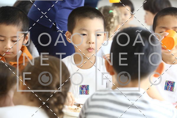 Achetez vos photos de l'vnementTots & Teens June 2019 Presentation sur Fotop