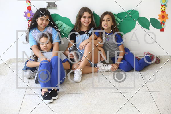 Achetez vos photos de l'vnementTots & Teens June 2019 Presentation sur Fotop