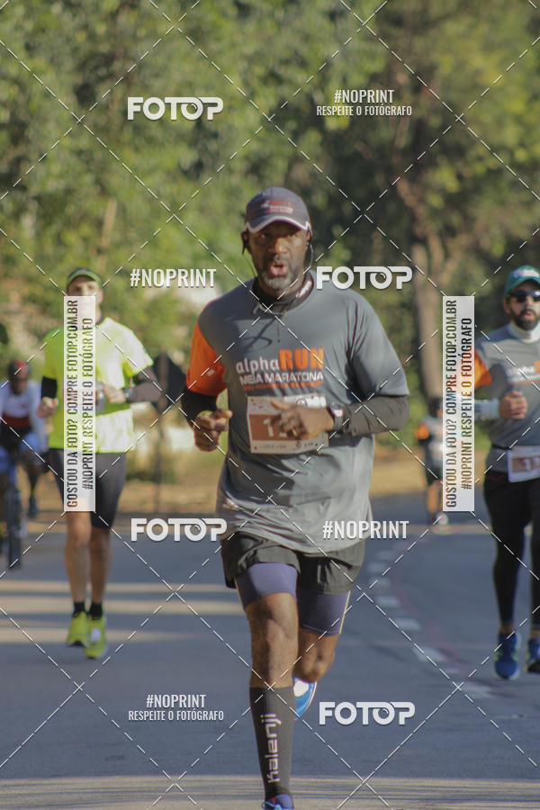 Compra tus fotos del eventoMEIA MARATONA 21K ALPHA RUN En Fotop