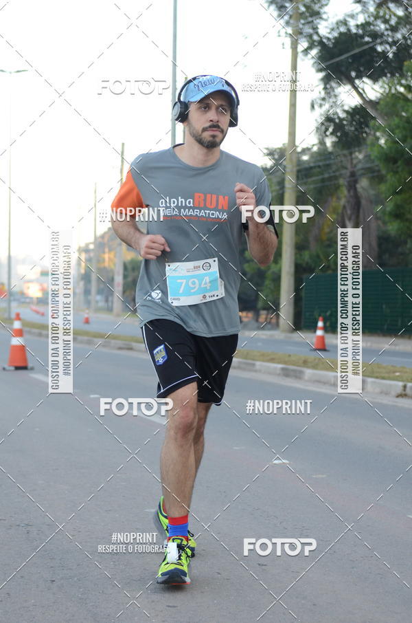 Compra tus fotos del eventoMEIA MARATONA 21K ALPHA RUN En Fotop