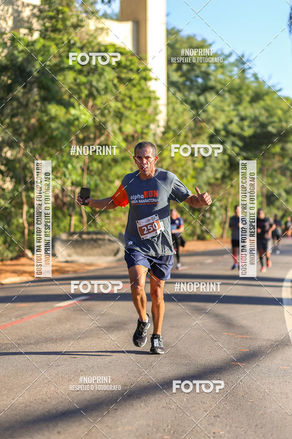 Compre as suas fotos do eventoMEIA MARATONA 21K ALPHA RUN no Fotop