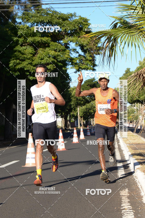Buy your photos of the eventMEIA MARATONA DE UBERABA on Fotop