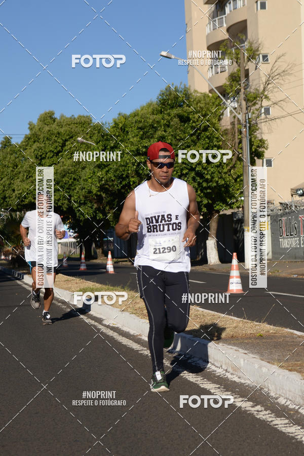 Buy your photos of the eventMEIA MARATONA DE UBERABA on Fotop