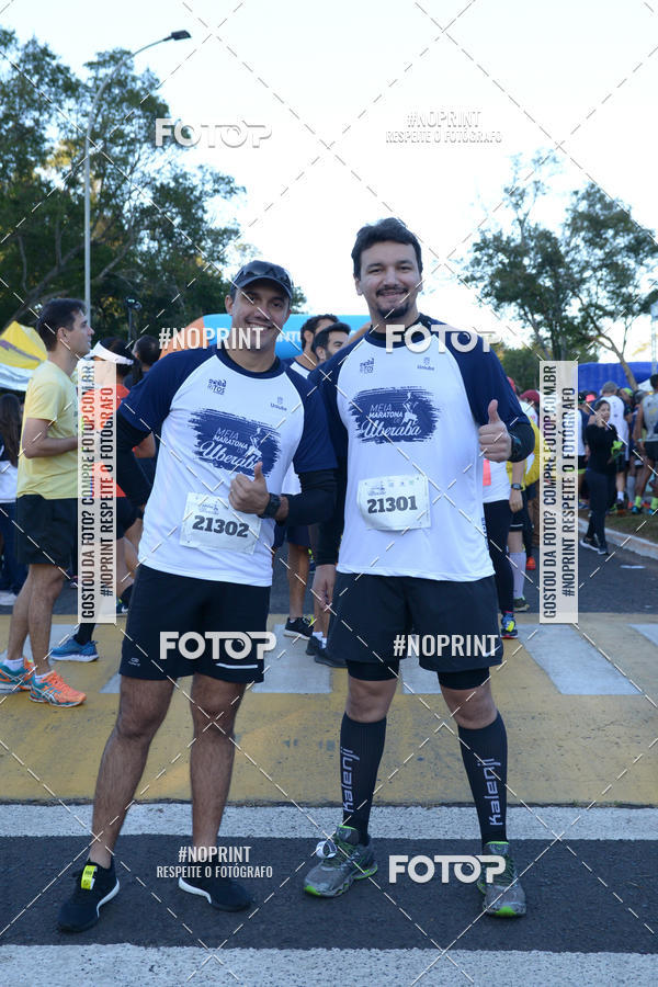Compre suas fotos do eventoMEIA MARATONA DE UBERABA no Fotop