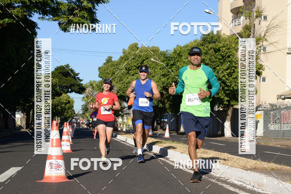 Buy your photos of the eventMEIA MARATONA DE UBERABA on Fotop