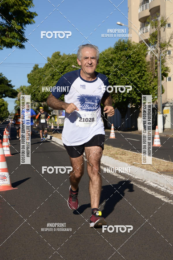 Buy your photos of the eventMEIA MARATONA DE UBERABA on Fotop