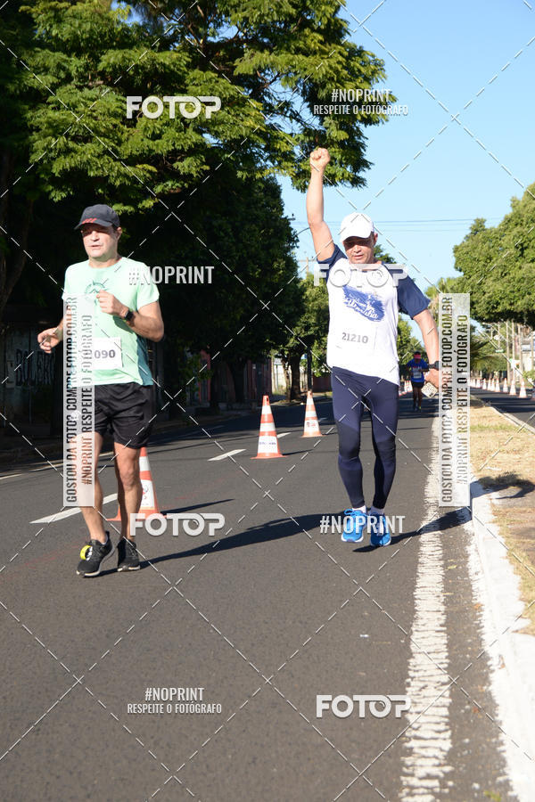 Buy your photos of the eventMEIA MARATONA DE UBERABA on Fotop