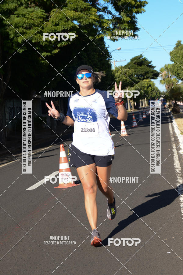 Buy your photos of the eventMEIA MARATONA DE UBERABA on Fotop