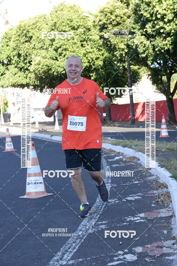 Buy your photos of the eventMEIA MARATONA DE UBERABA on Fotop