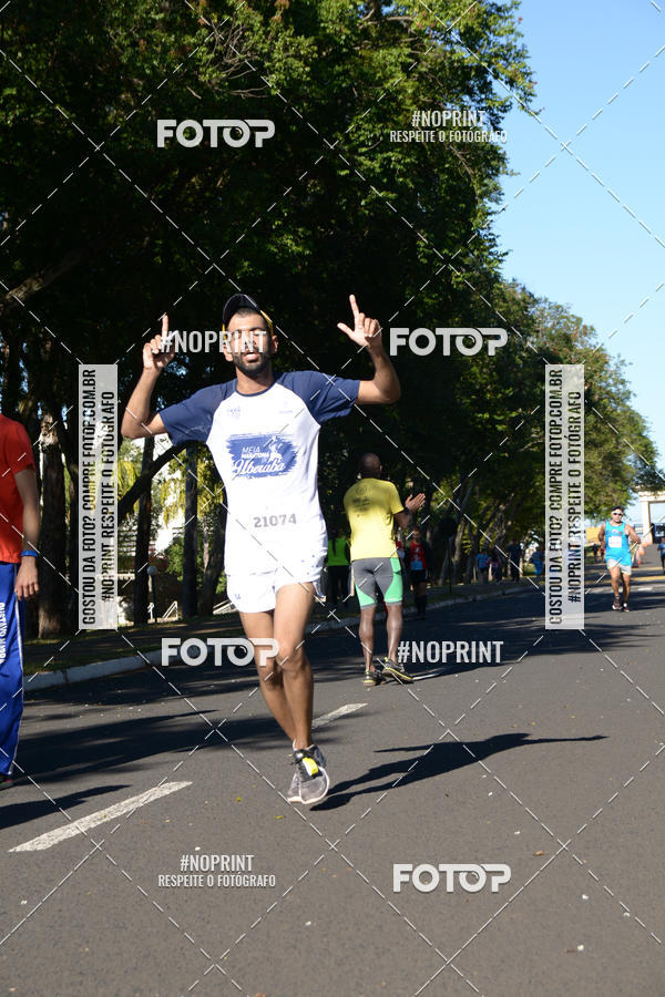 Buy your photos of the eventMEIA MARATONA DE UBERABA on Fotop