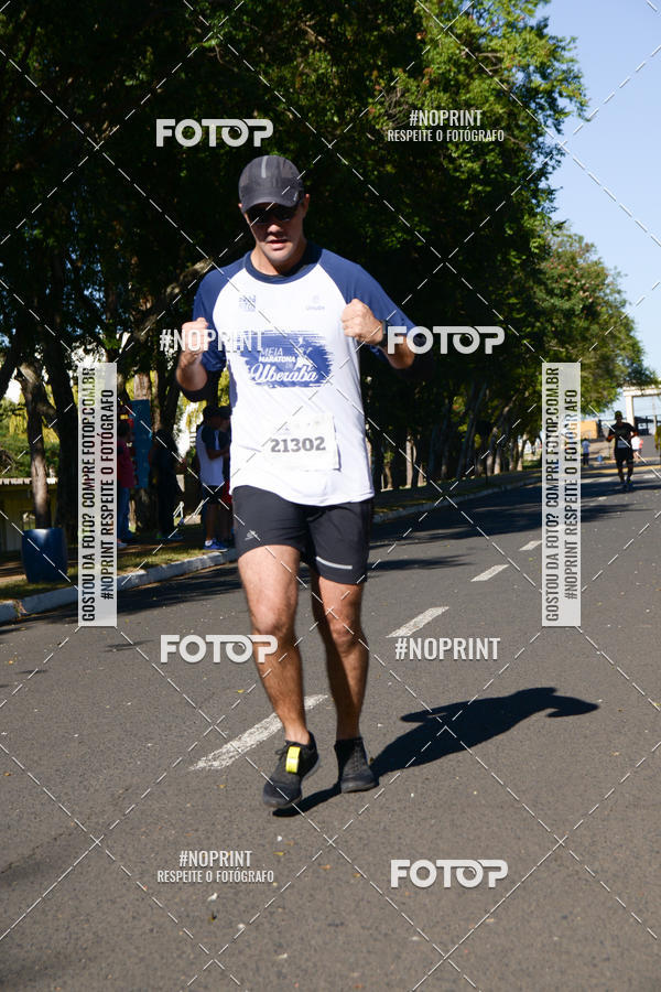 Buy your photos of the eventMEIA MARATONA DE UBERABA on Fotop