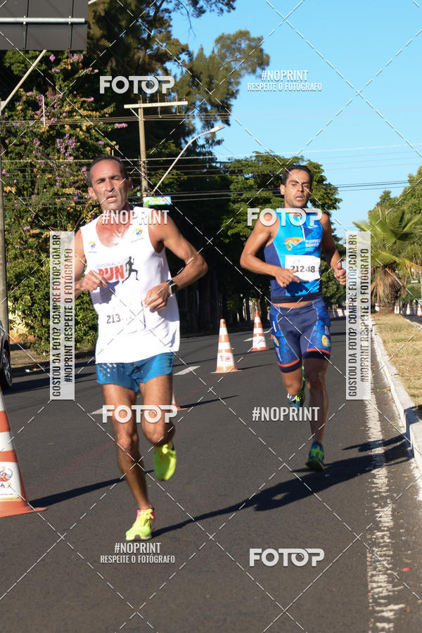 Buy your photos of the eventMEIA MARATONA DE UBERABA on Fotop