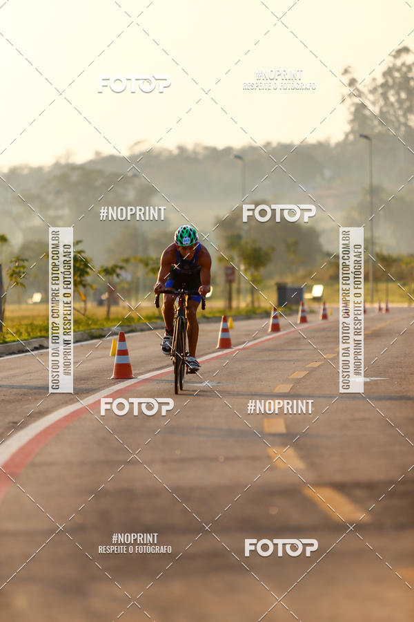 Buy your photos of the eventBLUE SERIES TRIATHLON INDAIATUBA 2019 on Fotop