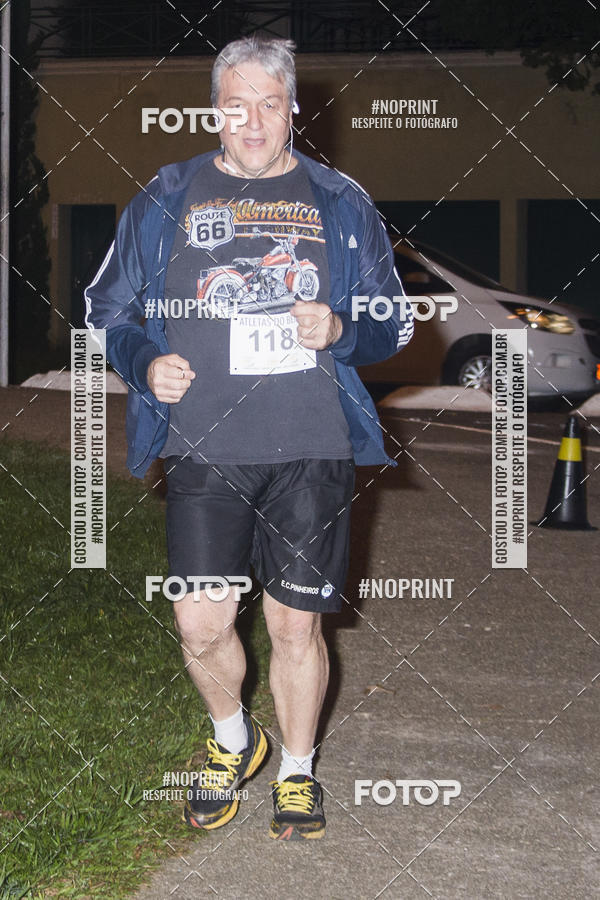 Buy your photos of the eventCLASSIC NIGHT RUNNING - Equipe ASI on Fotop