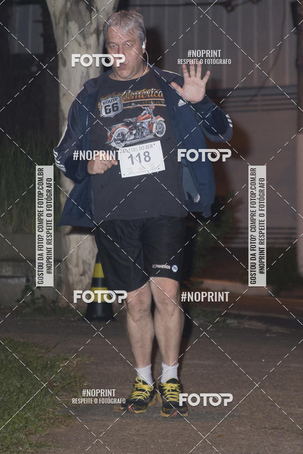 Buy your photos of the eventCLASSIC NIGHT RUNNING - Equipe ASI on Fotop
