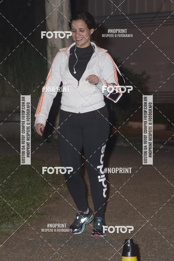 Buy your photos of the eventCLASSIC NIGHT RUNNING - Equipe ASI on Fotop