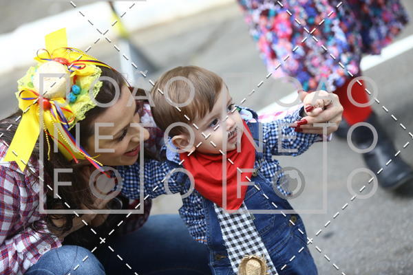 Achetez vos photos de l'vnementBeb e Companhia - Festa Junina 2019 sur Fotop