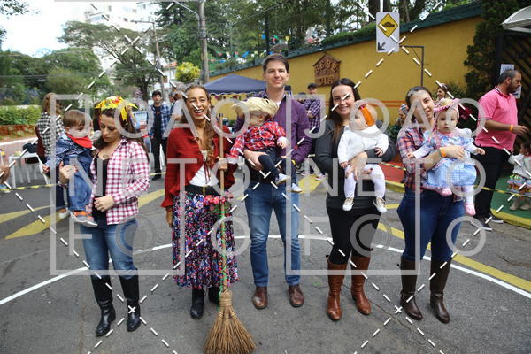 Buy your photos of the eventBeb e Companhia - Festa Junina 2019 on Fotop