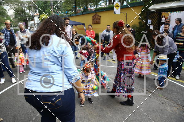 Buy your photos of the eventBeb e Companhia - Festa Junina 2019 on Fotop