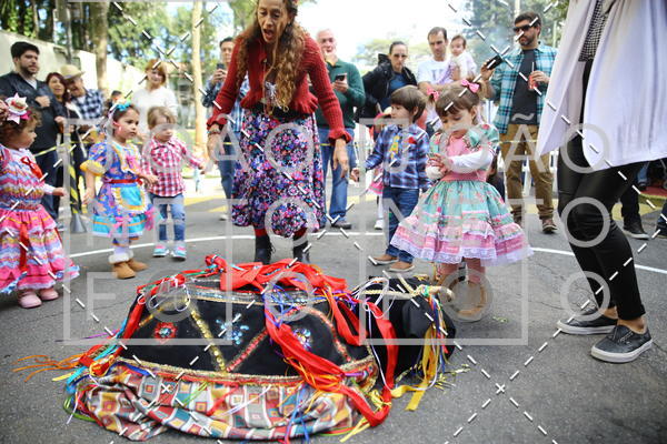 Compra tus fotos del eventoBeb e Companhia - Festa Junina 2019 En Fotop