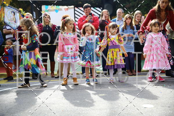 Buy your photos of the eventBeb e Companhia - Festa Junina 2019 on Fotop