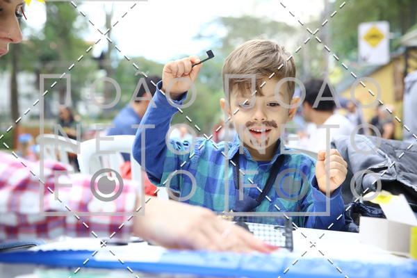 Buy your photos of the eventBeb e Companhia - Festa Junina 2019 on Fotop