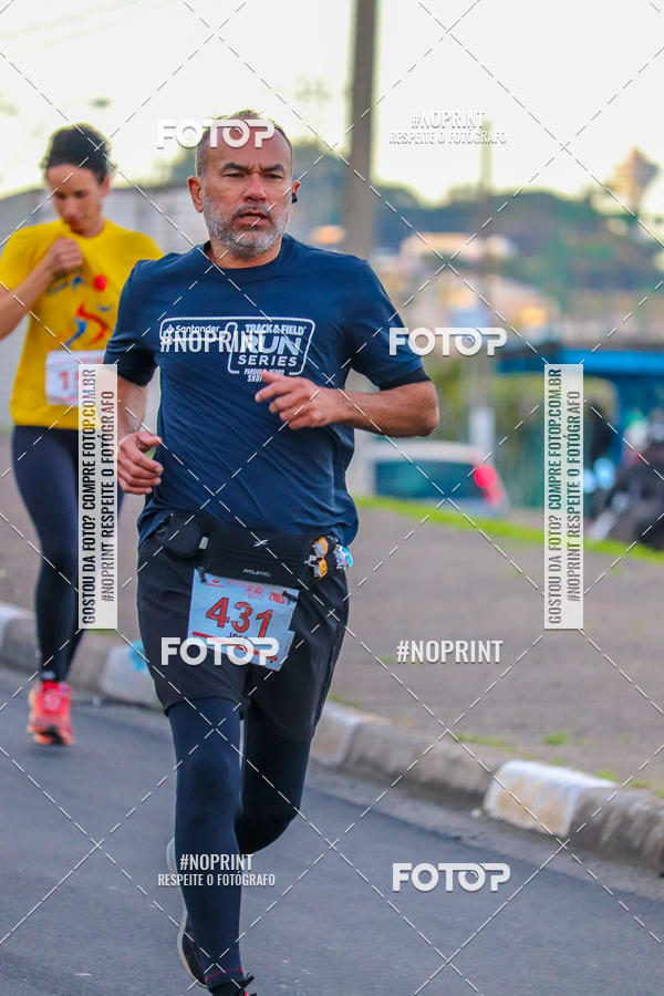 Buy your photos of the eventSANTANDER TRACK&FIELD RUN SERIES - Shopping Parque Dom Pedro on Fotop