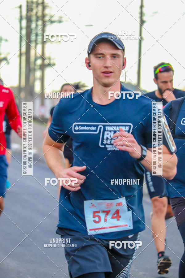 Buy your photos of the eventSANTANDER TRACK&FIELD RUN SERIES - Shopping Parque Dom Pedro on Fotop