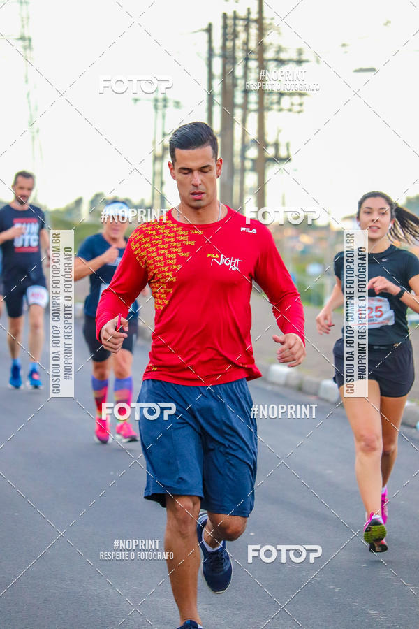 Buy your photos of the eventSANTANDER TRACK&FIELD RUN SERIES - Shopping Parque Dom Pedro on Fotop