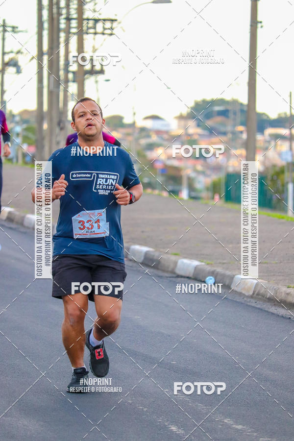 Buy your photos of the eventSANTANDER TRACK&FIELD RUN SERIES - Shopping Parque Dom Pedro on Fotop