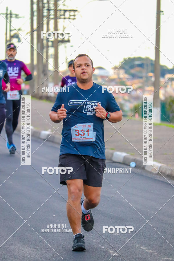 Buy your photos of the eventSANTANDER TRACK&FIELD RUN SERIES - Shopping Parque Dom Pedro on Fotop