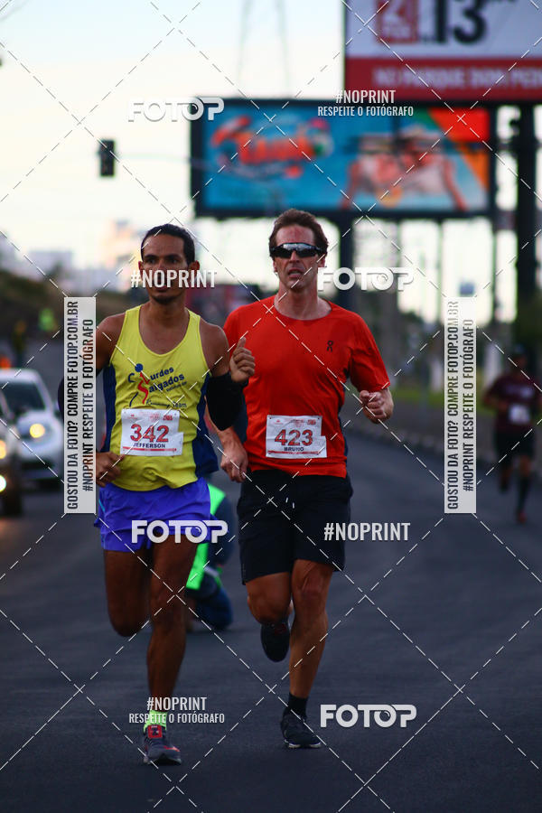 Buy your photos of the eventSANTANDER TRACK&FIELD RUN SERIES - Shopping Parque Dom Pedro on Fotop