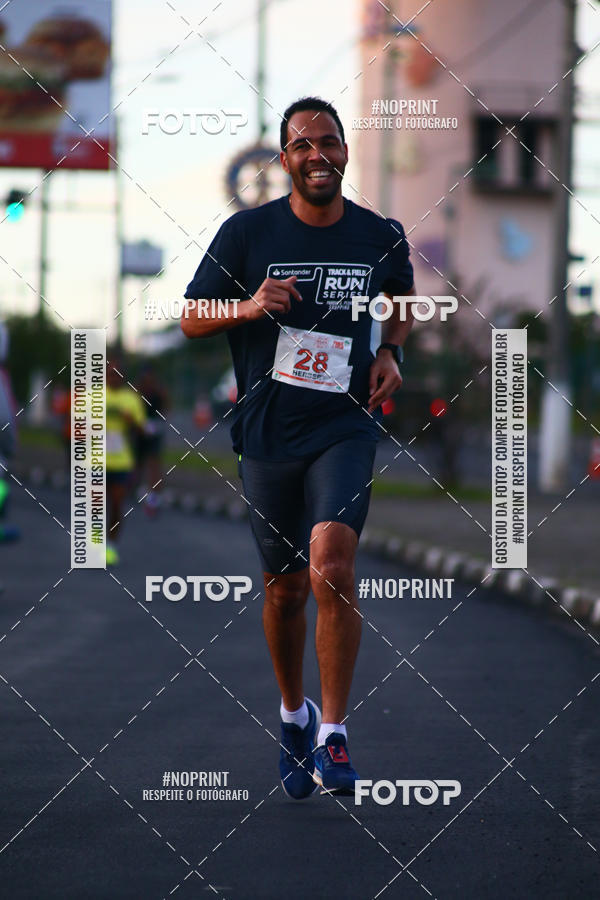 Buy your photos of the eventSANTANDER TRACK&FIELD RUN SERIES - Shopping Parque Dom Pedro on Fotop