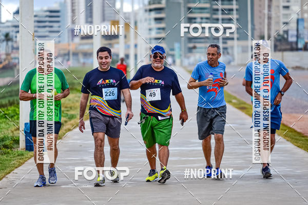 Achetez vos photos de l'vnementAURORA RUNNING sur Fotop