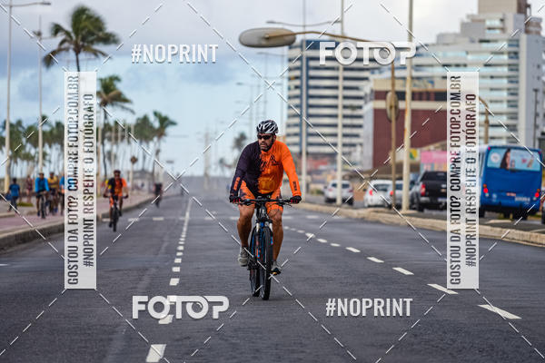 Achetez vos photos de l'vnementAURORA RUNNING sur Fotop