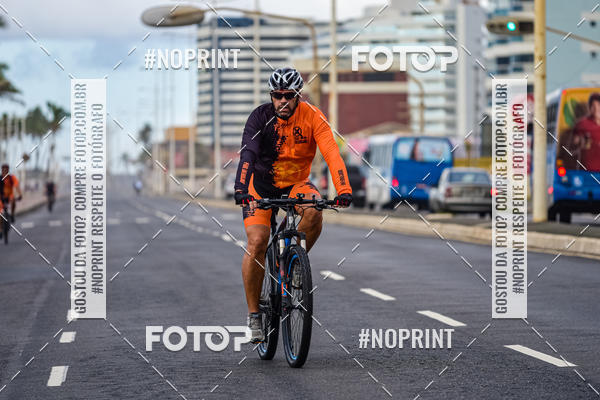 Achetez vos photos de l'vnementAURORA RUNNING sur Fotop