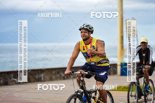 Achetez vos photos de l'vnementAURORA RUNNING sur Fotop